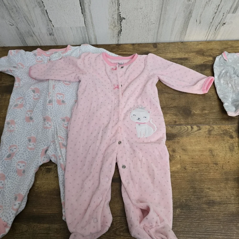 Carter's Girls Size 3-6 Months Pink and Gray Footed One Pieces Pajama Lot Of 4